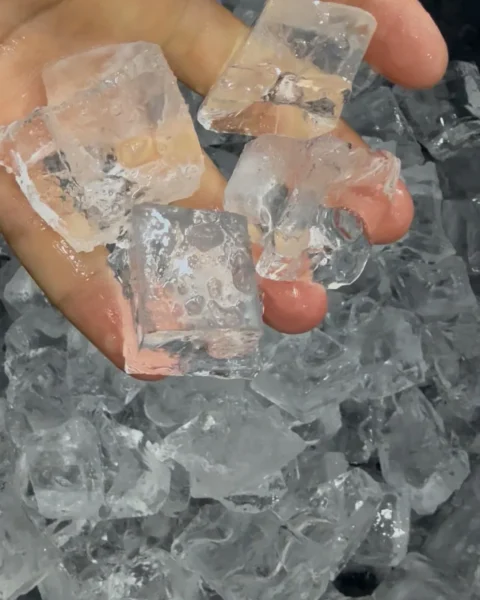Clear, hard ice cubes